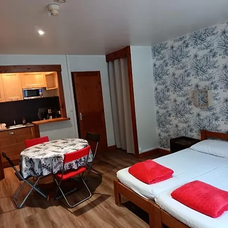 Grand En Montagne * Arlos